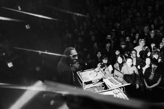 7days_party_issac_sterling_280